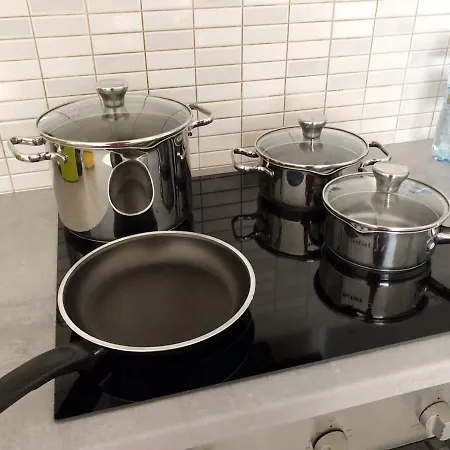 Lemon Apartment,free Parking,1 Min Bus 아파트