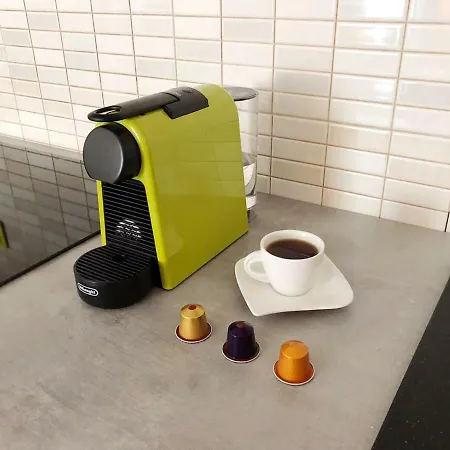 Lemon Apartment,free Parking,1 Min Bus *